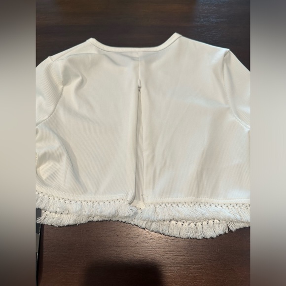 Fringe Trim Cropped T-Shirt - Picture 5 of 7